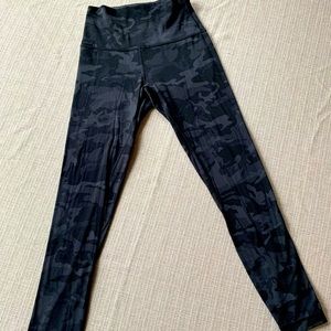 Lululemon Align Leggings Size 4 Deep Coal Camo